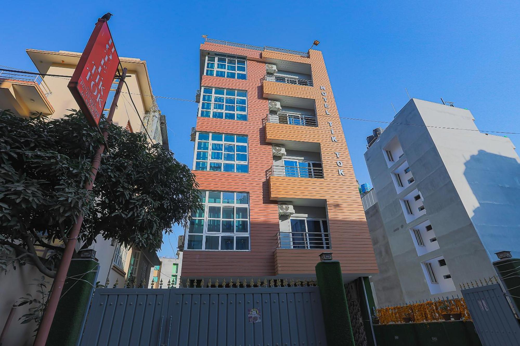 Oyo 799 Hotel Tik Tok Pvt Ltd. Katmandu Zewnętrze zdjęcie