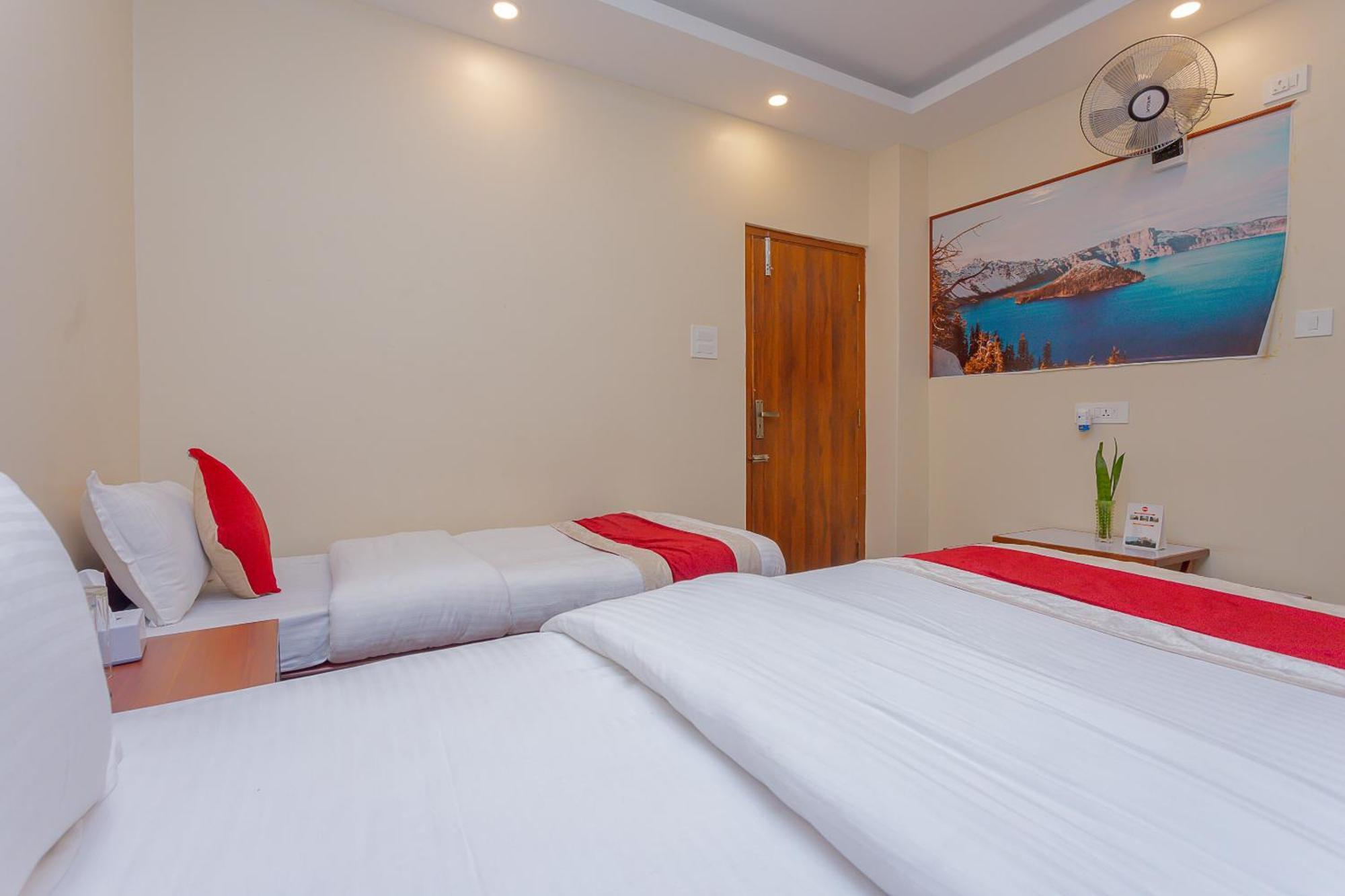Oyo 799 Hotel Tik Tok Pvt Ltd. Katmandu Zewnętrze zdjęcie