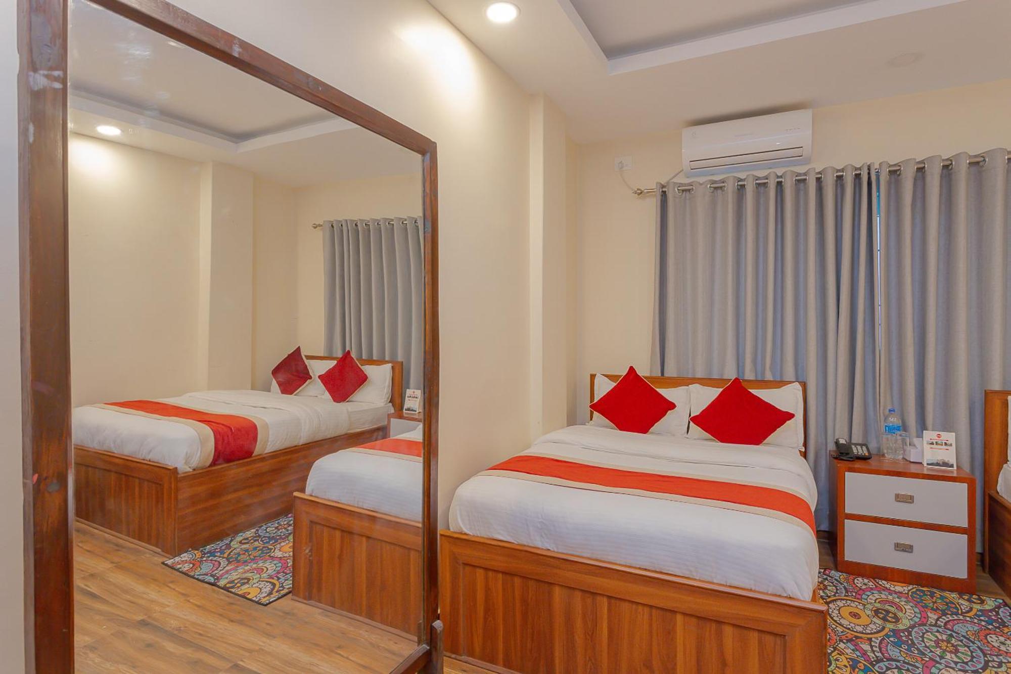 Oyo 799 Hotel Tik Tok Pvt Ltd. Katmandu Zewnętrze zdjęcie