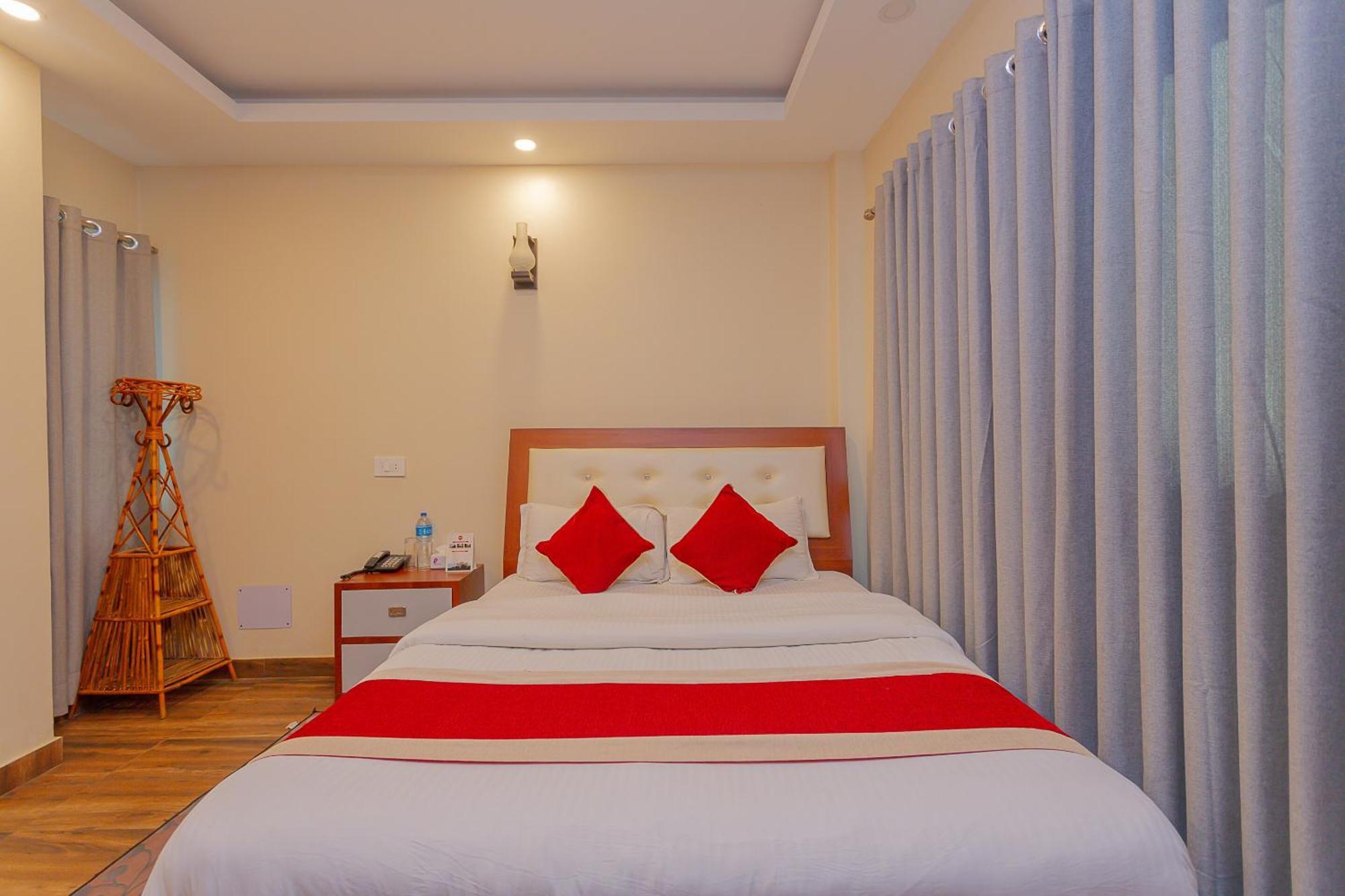 Oyo 799 Hotel Tik Tok Pvt Ltd. Katmandu Zewnętrze zdjęcie