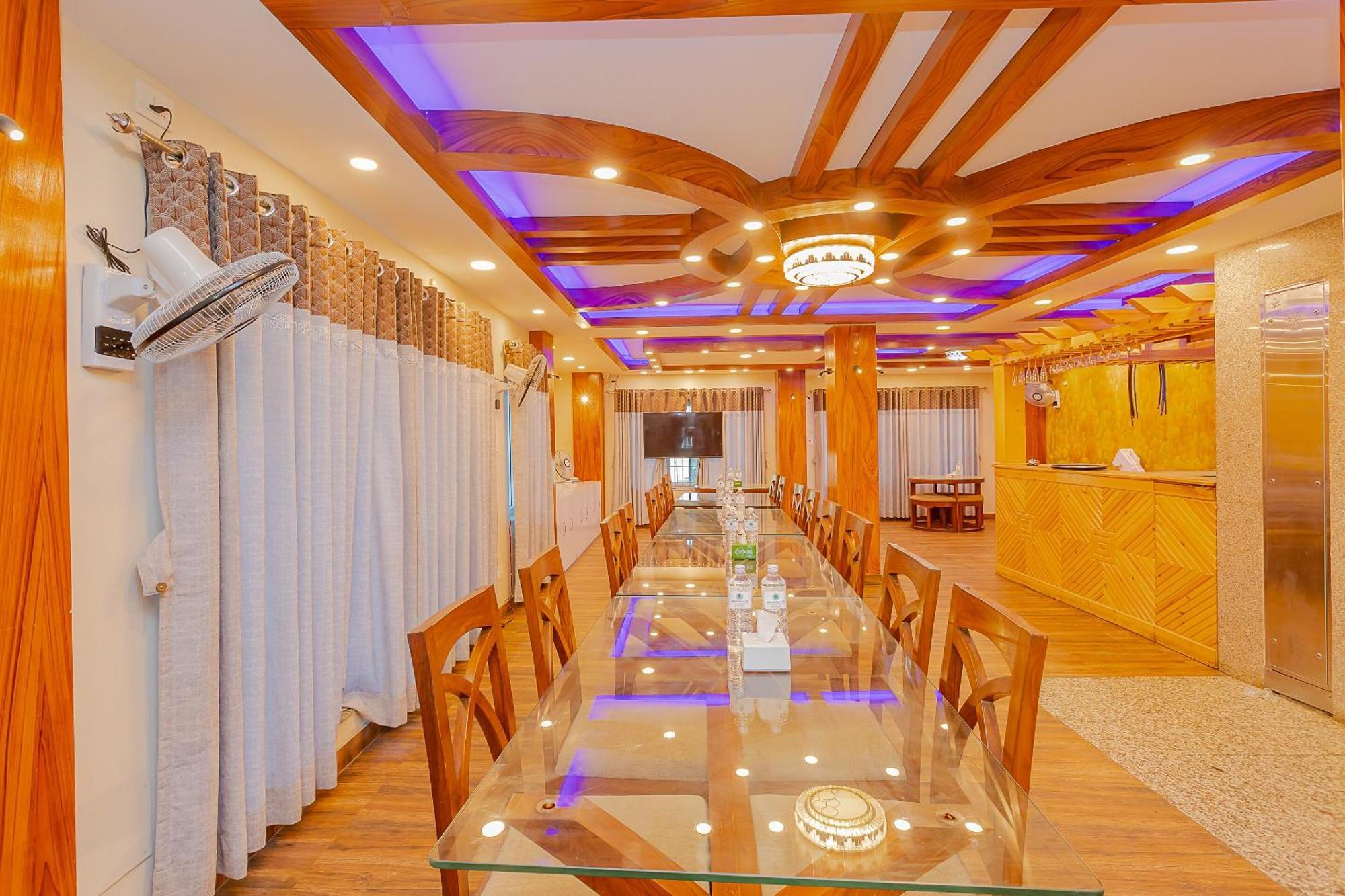 Oyo 799 Hotel Tik Tok Pvt Ltd. Katmandu Zewnętrze zdjęcie